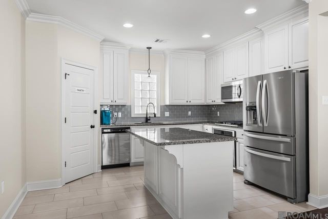 13927 Park Terrace Dr, Baton Rouge, LA 70810