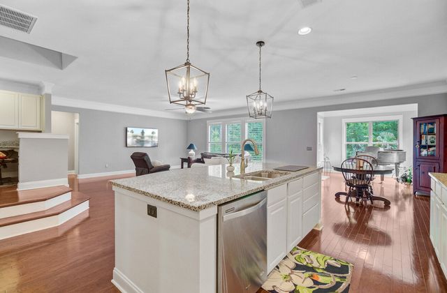 206 President Circle, Summerville, SC 29483