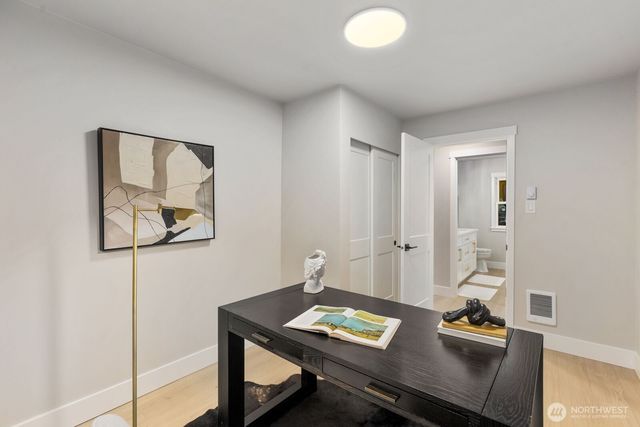 3111 Greenwood Avenue W, University Place, WA 98466