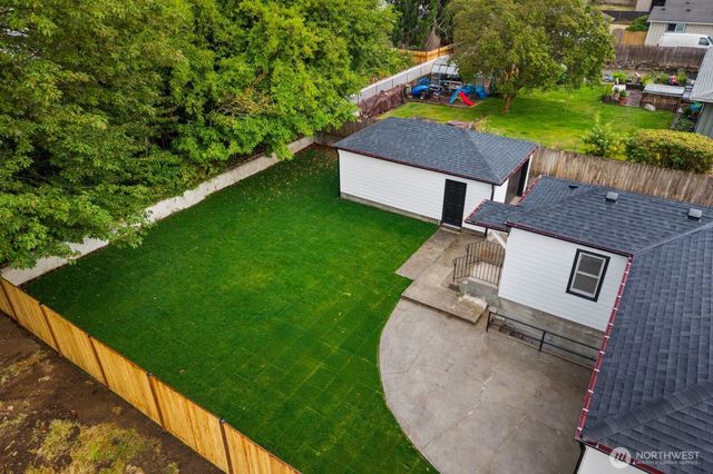 3111 Greenwood Avenue W, University Place, WA 98466