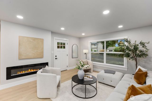 3111 Greenwood Avenue W, University Place, WA 98466