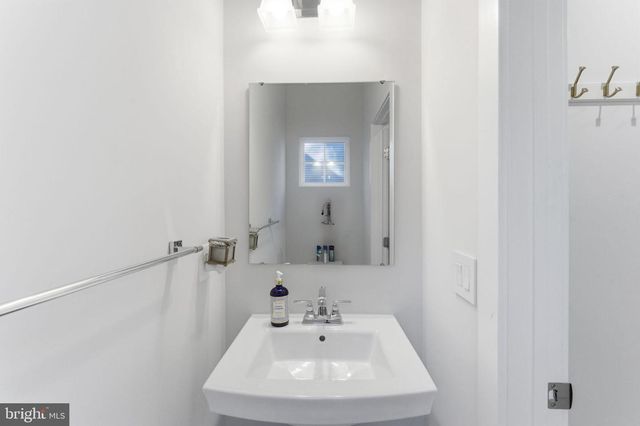 100 DETERMINATION DR, Stafford, VA 22554