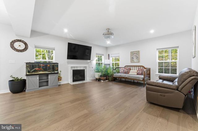 100 DETERMINATION DR, Stafford, VA 22554