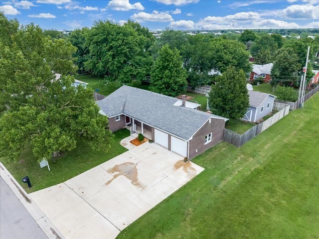 302 Marmaton Rd, El Dorado, KS 67042