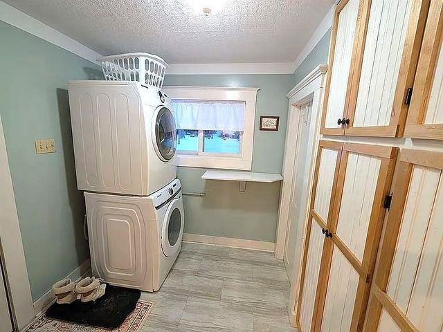 602 S Oak Street, Lake City, MN 55041