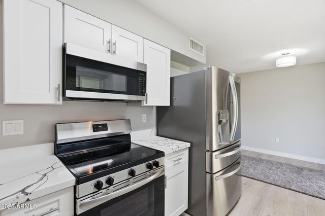 10411 W Prairie Hills Circle W 22, Sun City, AZ 85351