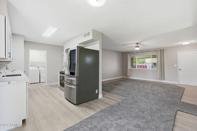 10411 W Prairie Hills Circle W 22, Sun City, AZ 85351
