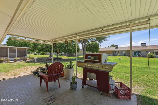 10411 W Prairie Hills Circle W 22, Sun City, AZ 85351
