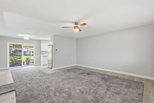 10411 W Prairie Hills Circle W 22, Sun City, AZ 85351