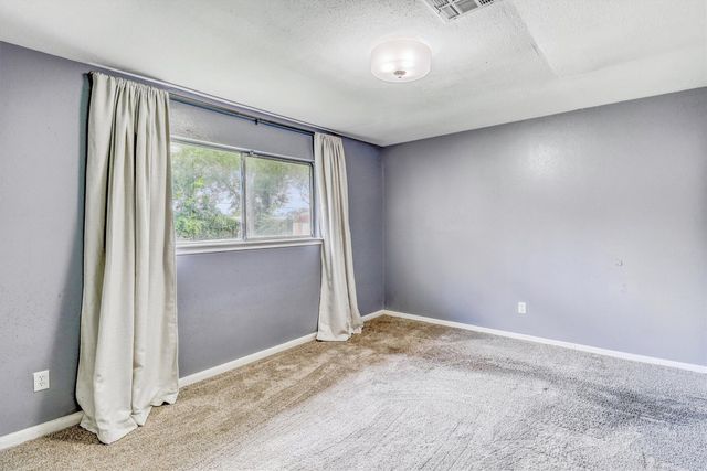 1323 W Donovan Street, Houston, TX 77091