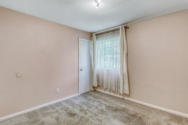 1323 W Donovan Street, Houston, TX 77091