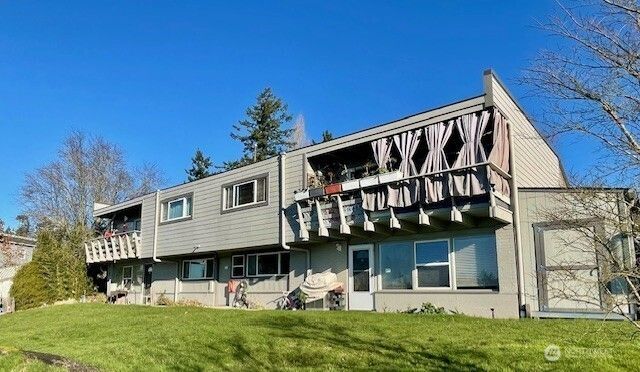 2311 Washington Avenue, Mukilteo, WA 98275