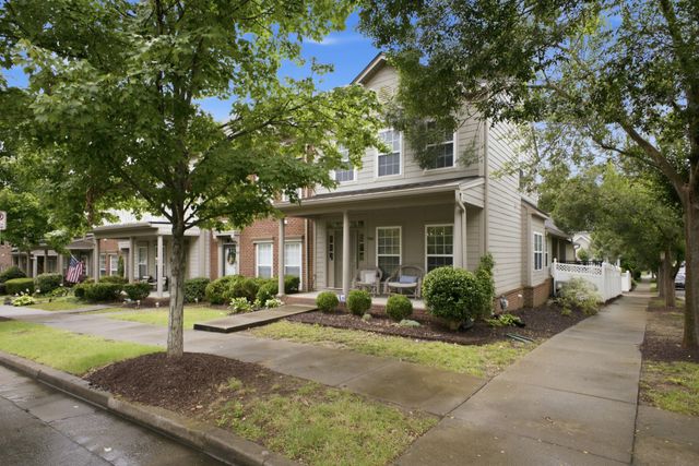 9000 Rigden Mill Dr, Nashville, TN 37211
