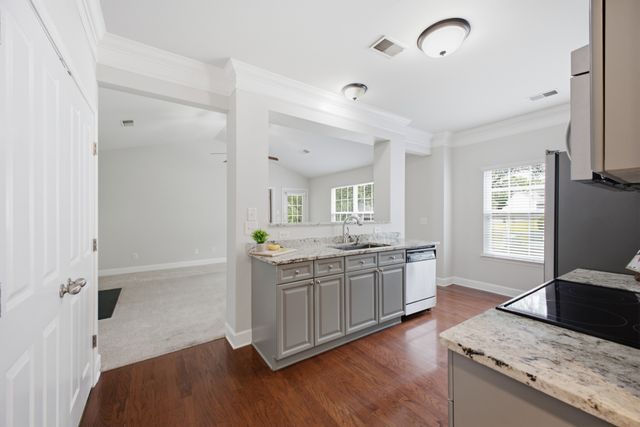 9000 Rigden Mill Dr, Nashville, TN 37211