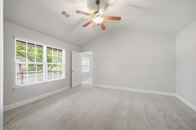 9000 Rigden Mill Dr, Nashville, TN 37211