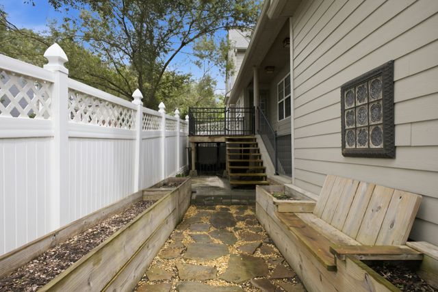 9000 Rigden Mill Dr, Nashville, TN 37211