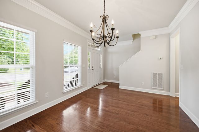 9000 Rigden Mill Dr, Nashville, TN 37211