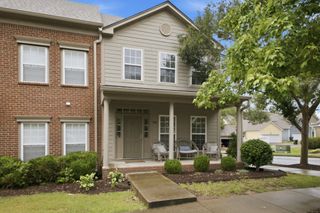 9000 Rigden Mill Dr, Nashville, TN 37211