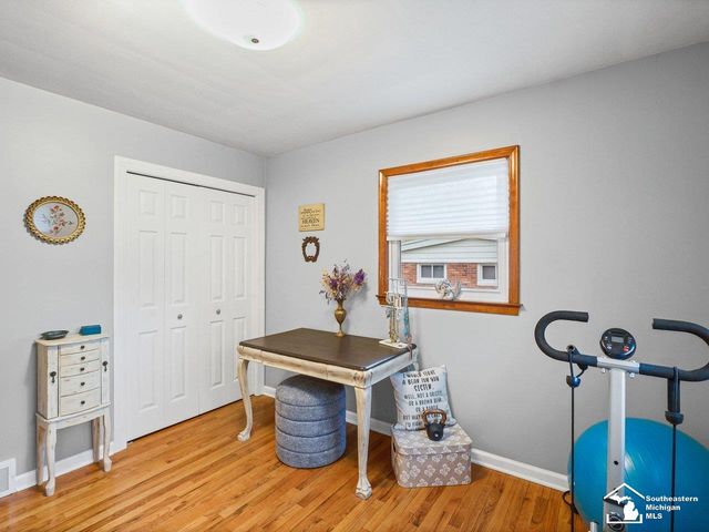 3481 Watkins Lake Road, Waterford Twp, MI 48328