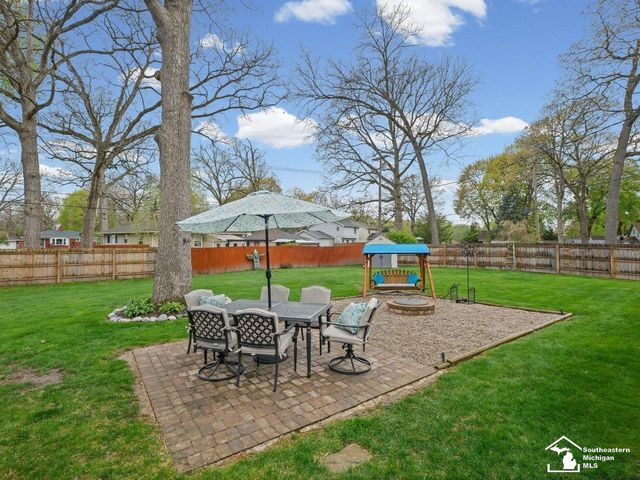 3481 Watkins Lake Road, Waterford Twp, MI 48328