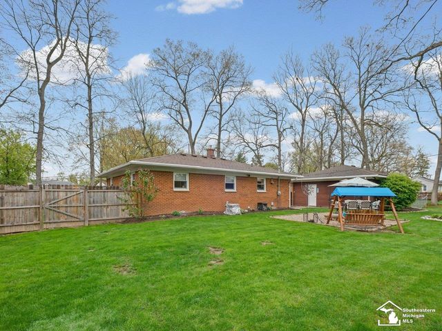3481 Watkins Lake Road, Waterford Twp, MI 48328