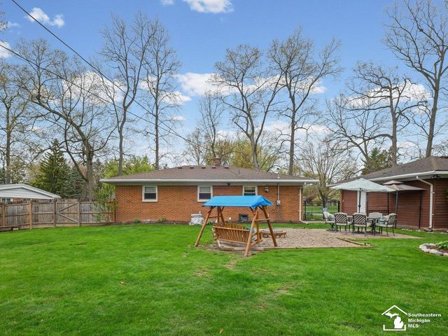 3481 Watkins Lake Road, Waterford Twp, MI 48328