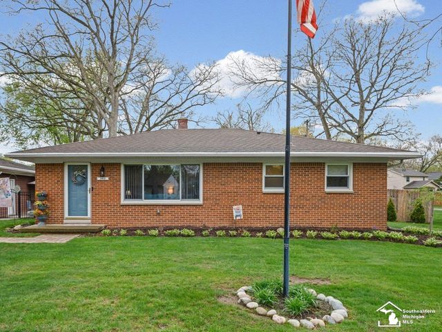 3481 Watkins Lake Road, Waterford Twp, MI 48328