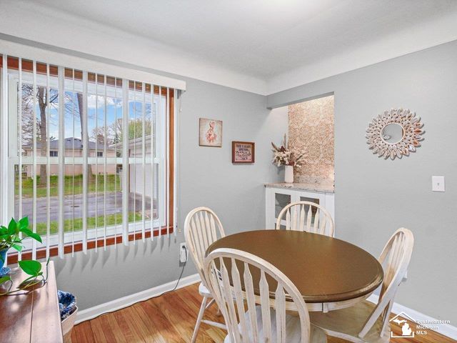 3481 Watkins Lake Road, Waterford Twp, MI 48328