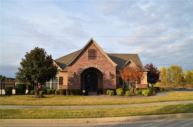 1802 SW Riverstone Road, Bentonville, AR 72713