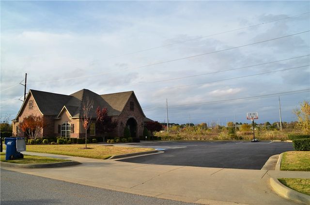1802 SW Riverstone Road, Bentonville, AR 72713