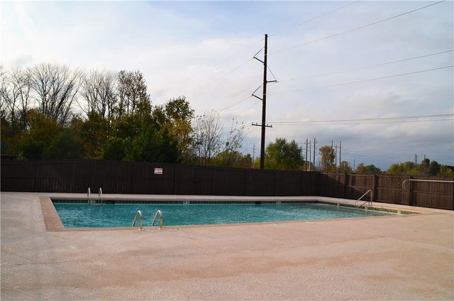 1802 SW Riverstone Road, Bentonville, AR 72713