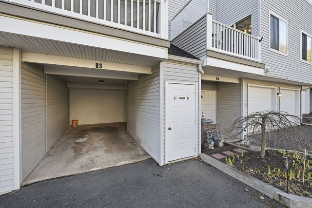 84 Staffordshire Commons Drive 84, Wallingford, CT 06492