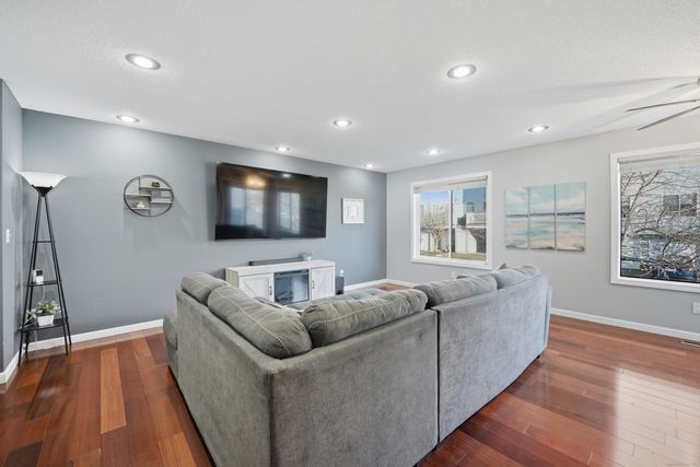 84 Staffordshire Commons Drive 84, Wallingford, CT 06492