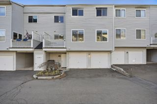 84 Staffordshire Commons Drive 84, Wallingford, CT 06492