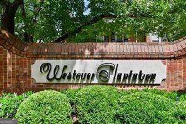 12 Surry County Place NW, Atlanta, GA 30318