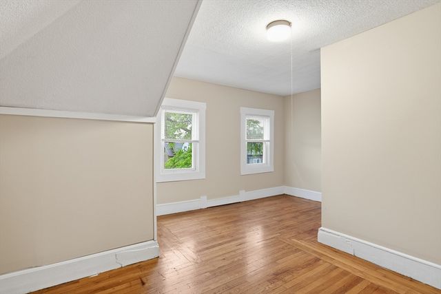 57-59 Pomona St, Springfield, MA 01108