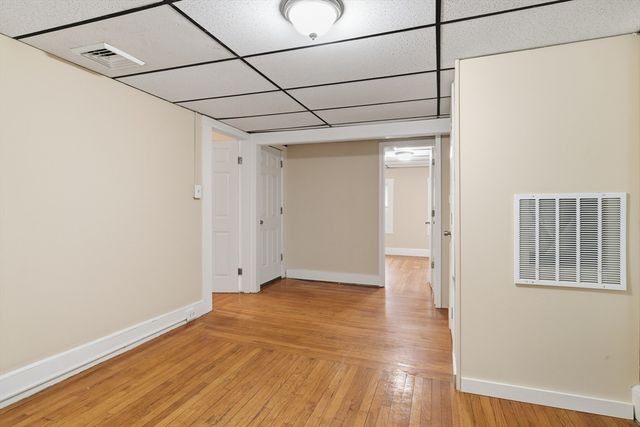 57-59 Pomona St, Springfield, MA 01108