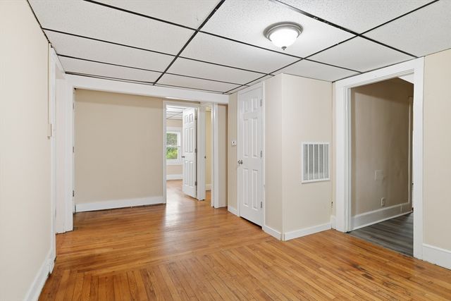 57-59 Pomona St, Springfield, MA 01108