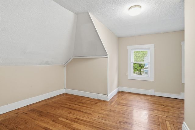 57-59 Pomona St, Springfield, MA 01108