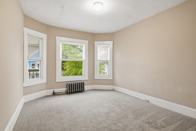 57-59 Pomona St, Springfield, MA 01108