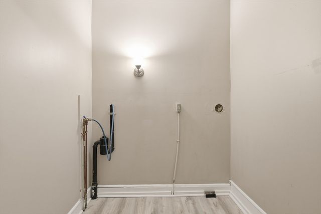 57-59 Pomona St, Springfield, MA 01108