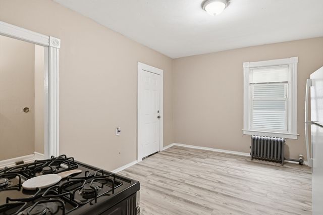 57-59 Pomona St, Springfield, MA 01108