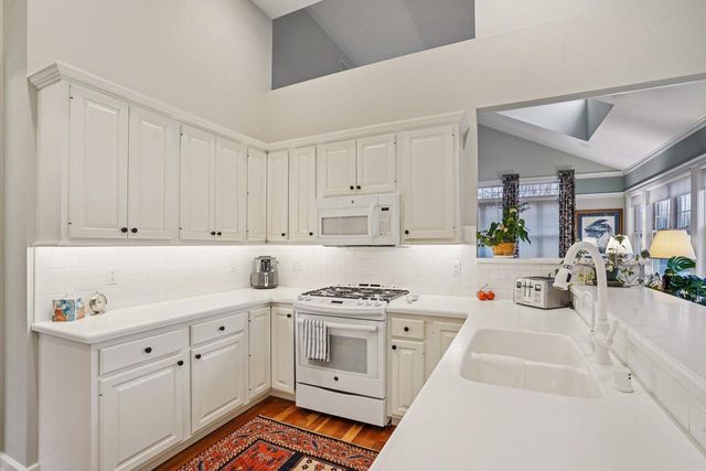 1 Settler Hill Circle, Madison, WI 53717