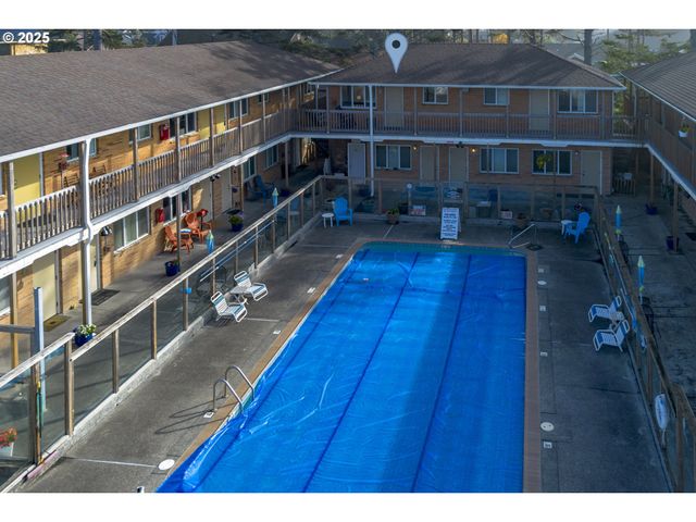 2233 BEACH Dr 40, Seaside, OR 97138