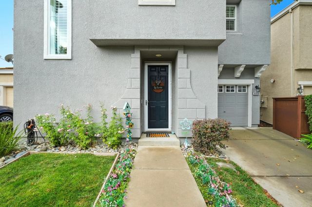 8890 Wheelton Rd, Elk Grove, CA 95624