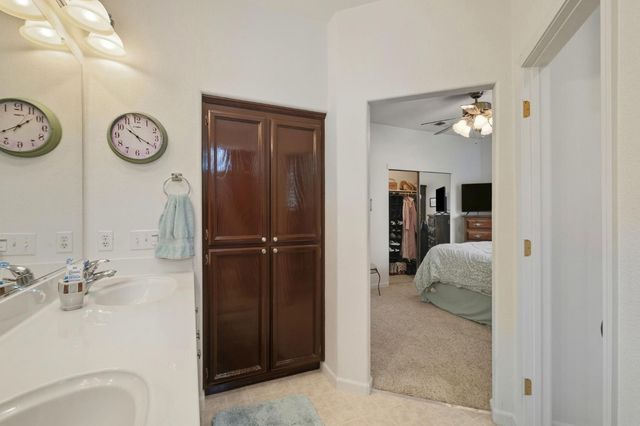 8890 Wheelton Rd, Elk Grove, CA 95624