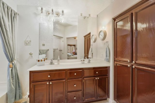 8890 Wheelton Rd, Elk Grove, CA 95624