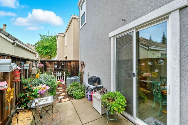 8890 Wheelton Rd, Elk Grove, CA 95624