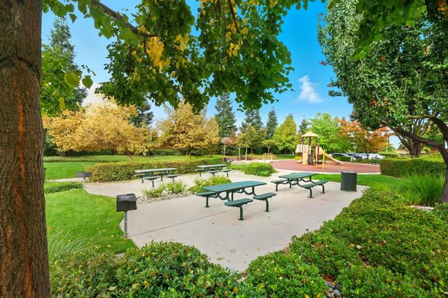 8890 Wheelton Rd, Elk Grove, CA 95624