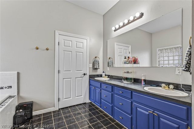 3201 Rosewood Lane, Van Buren, AR 72956